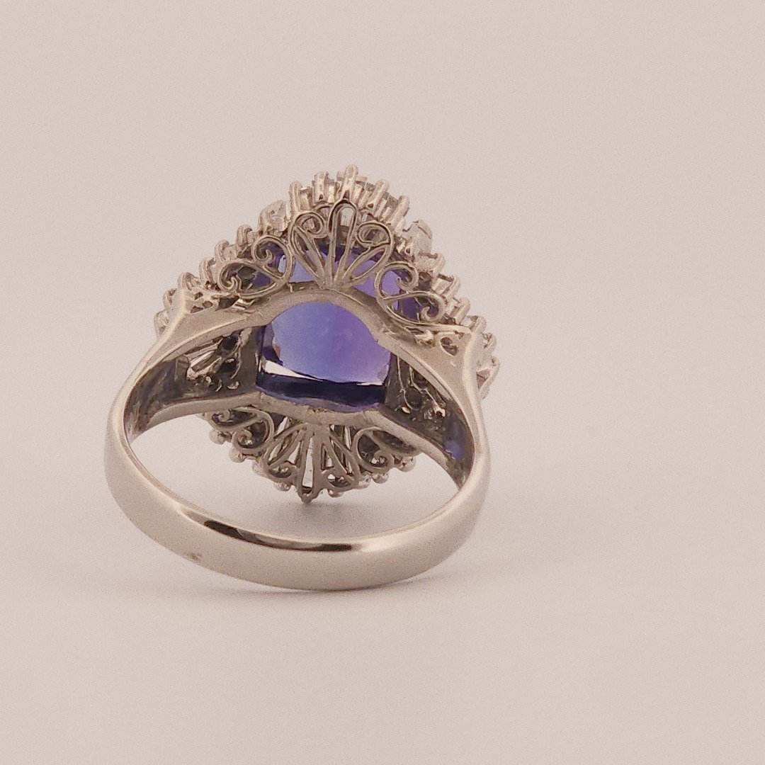 Modified Brilliant Cut, Cushion Shape, Bluish Violet Tanzanite (3.33CT, 9.71 x 8.32 x 4.87 mm) Mounted at Platinum 900 with Natural Diamonds (0.88CTW, E/F VS1). GIA Certified Stone (5231466563), Size 6.5