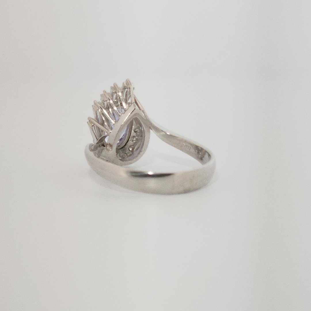 Oval Faceted, AAA, Natural Tanzanite (1.15CT, 8x6mm), Mounted on Platinum 900 Ring with Natural Diamonds (0.35 CTW, E/F-VS). Size 6