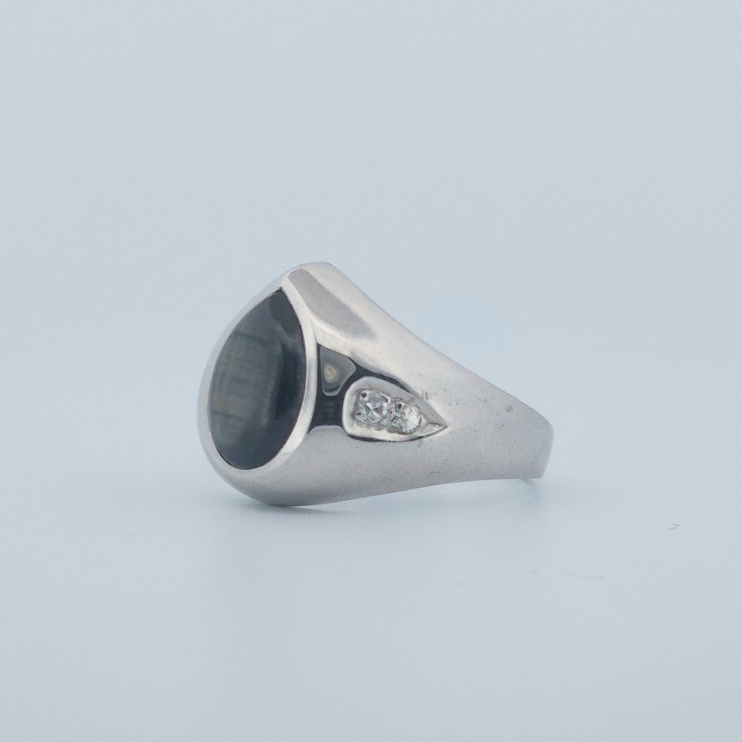 Pear Shape Labradorite and Natural Diamonds (G/SI1 0.1CTW), 14K White Gold
