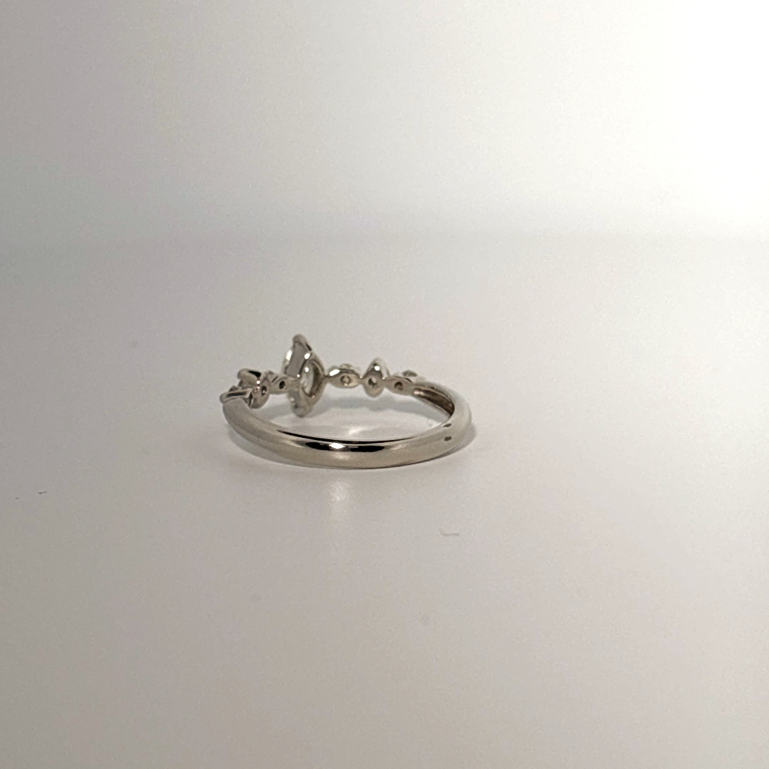 Natural Diamonds (0.43 CTW) Center Marquise (0.28 CT), Size 6, Platinum 900
