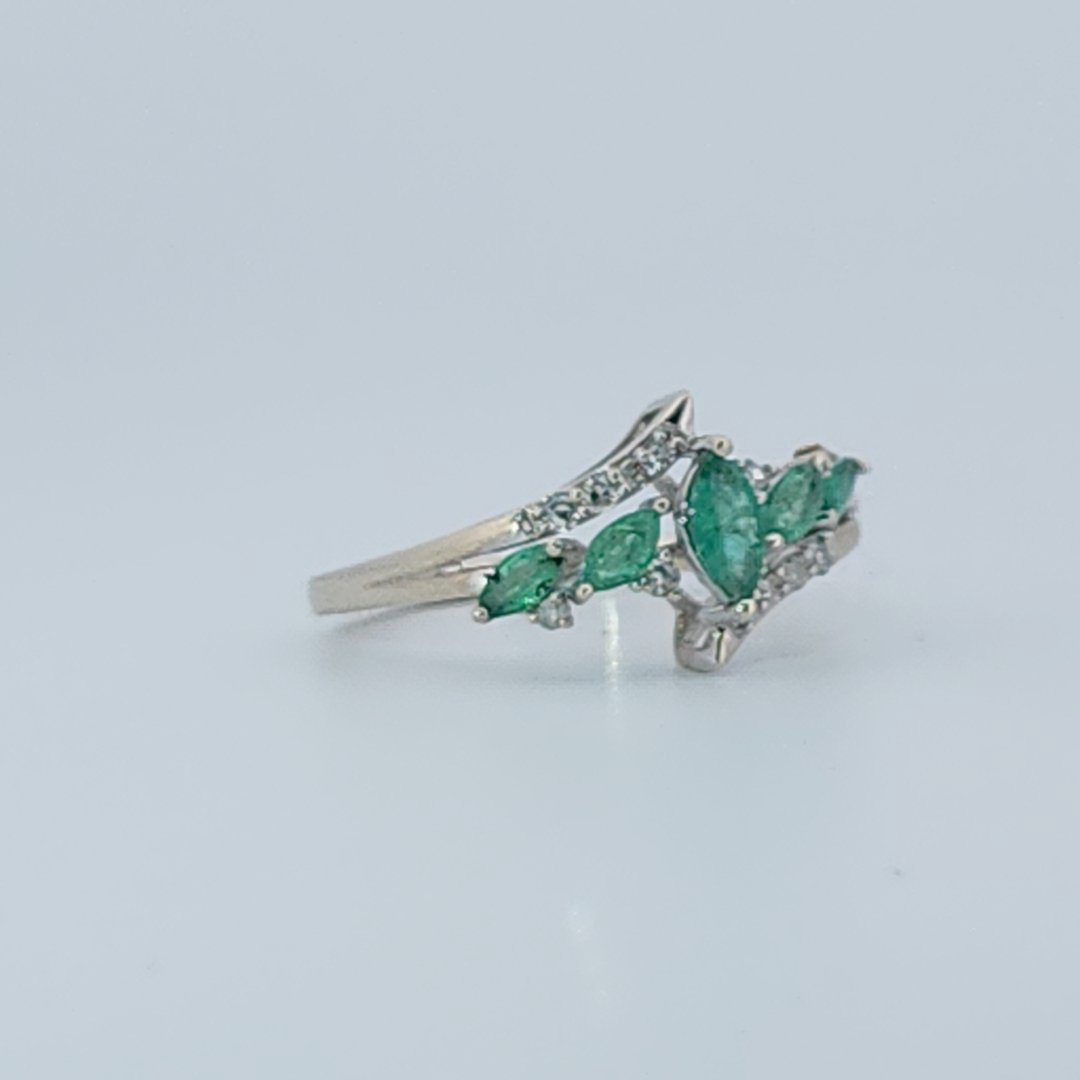 Natural Diamonds (0.12 CTW) with Natural Emeralds Designer Ring, Size 7, 14K White Gold