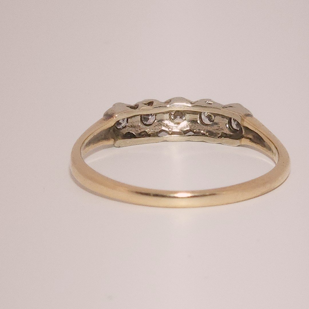 5 stone anniversary bands, Nat Dia(0.35CTW), Size 9