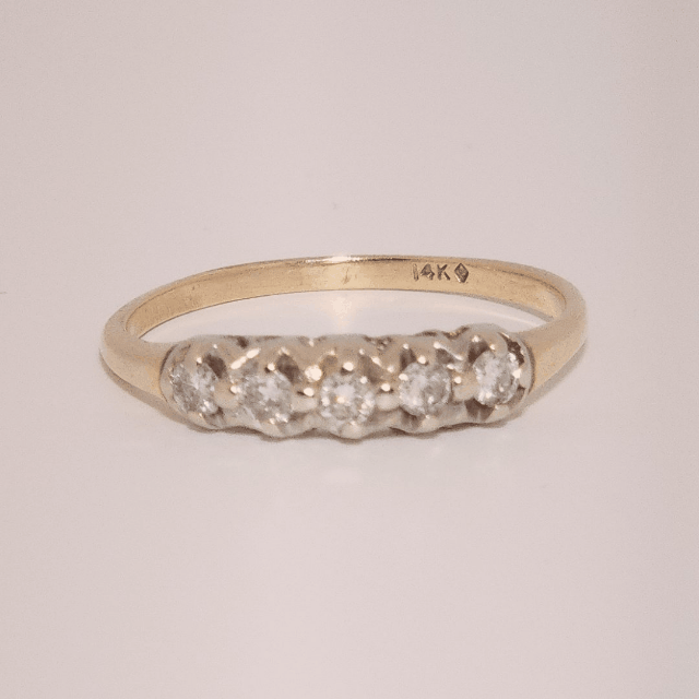 5 stone anniversary bands, Nat Dia(0.35CTW), Size 9