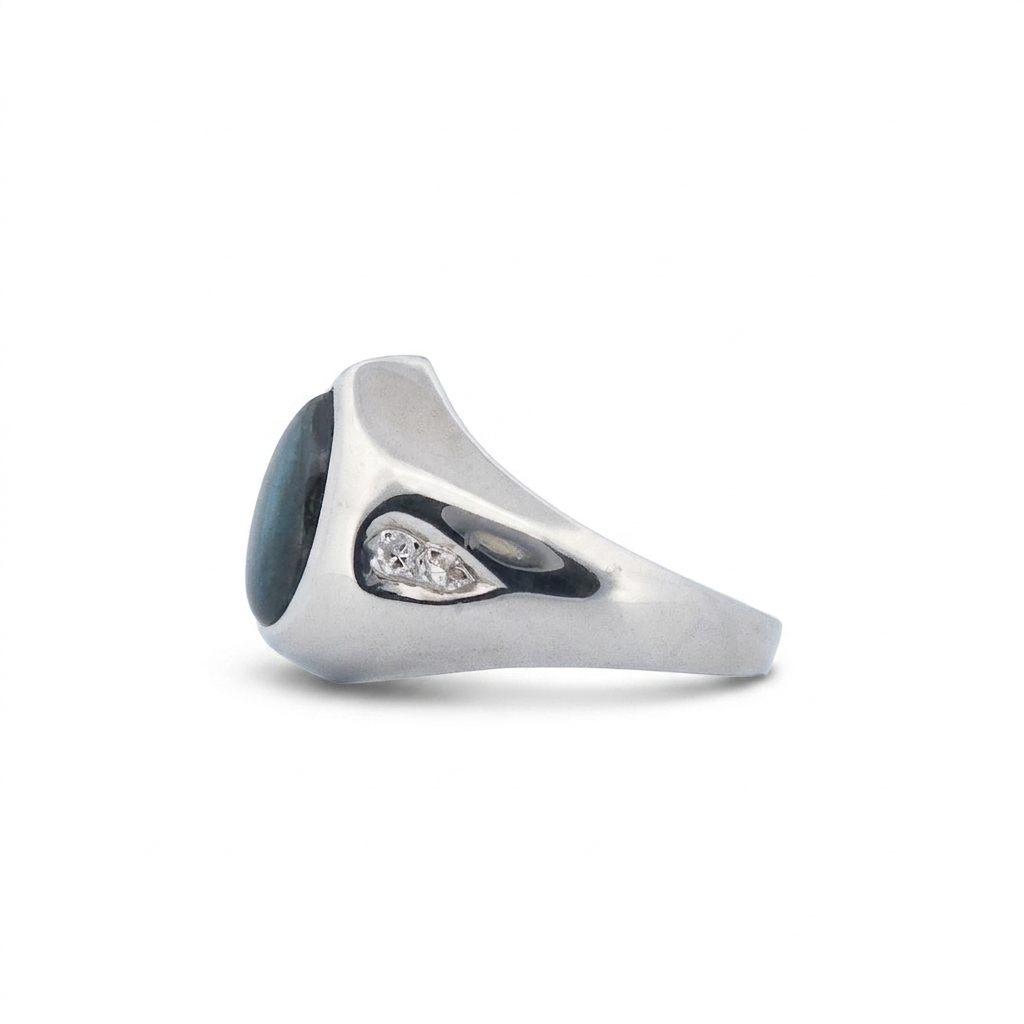 Pear Shape Labradorite and Natural Diamonds (G/SI1 0.1CTW), 14K White Gold