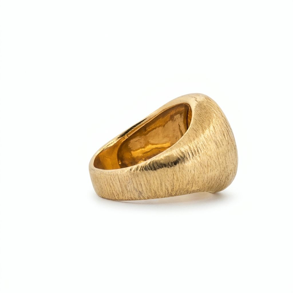 1915 $2.50 Liberty Coin Ring 17 Grams