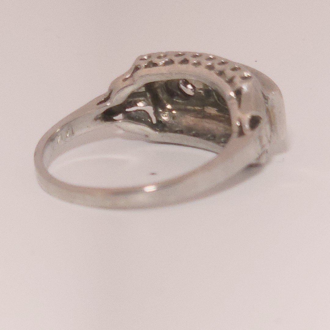Vintage Art Deco, Natural Diamonds GH VS1(0.18CTW)