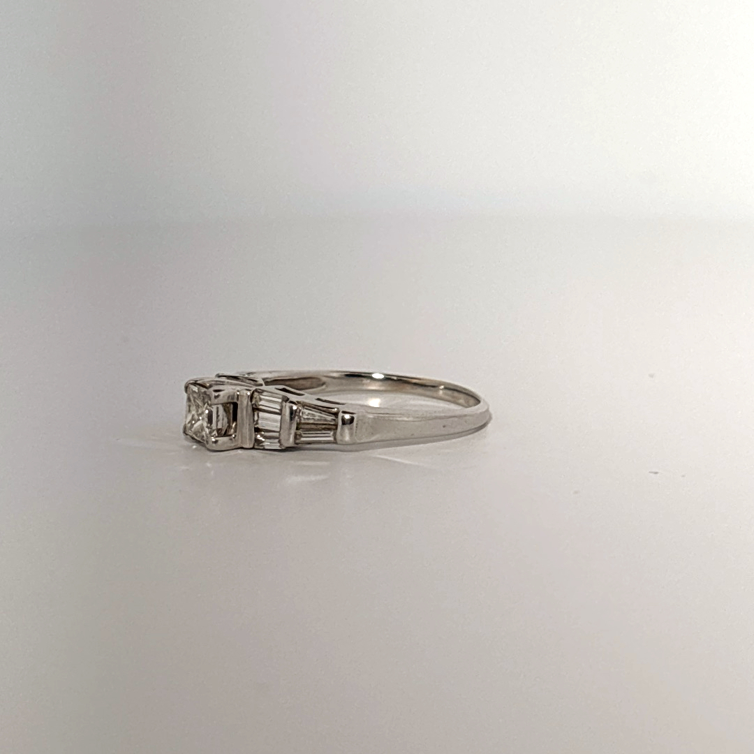 Side 0.75ct, Center 1/2ct H/VS1 Natural Diamonds, Women Ring, 14K White Gold