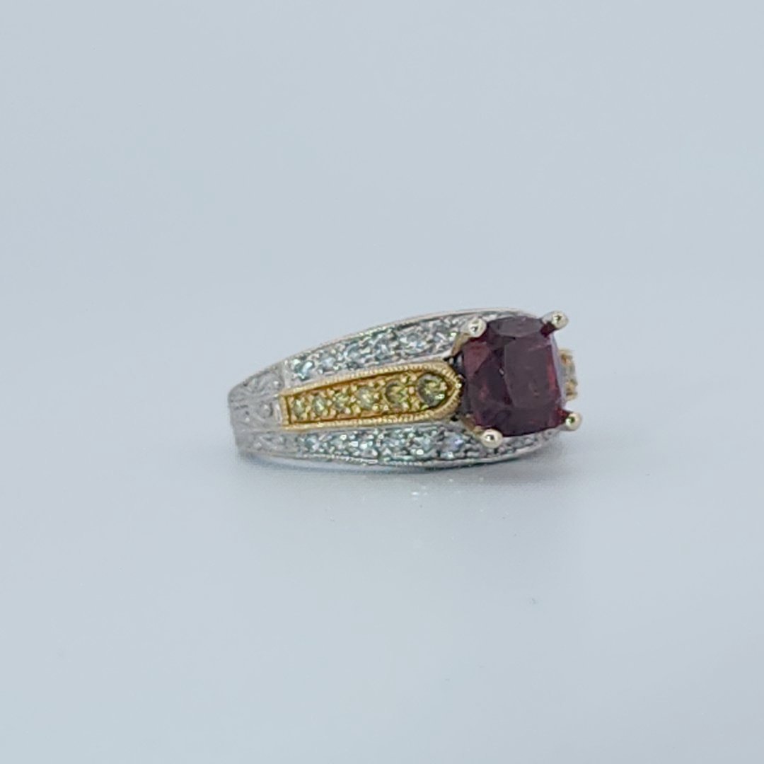 Yellow and white Diamond (0.30 CTW Approximately) with Burmese Red Spinel stone in Center (1.45CT 6.91X6.23mm). 7.80 Gram Total weight, 18K White and Yellow - Gold, GIA-5231573527